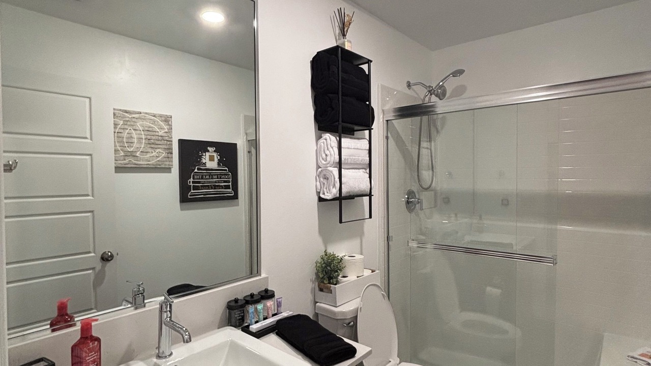 Photo of Bathroom in Greenacres