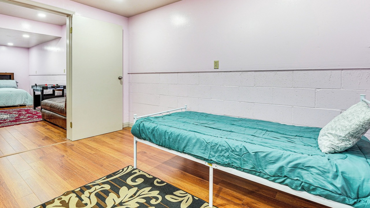 Photo of Bedroom in Castro Valley