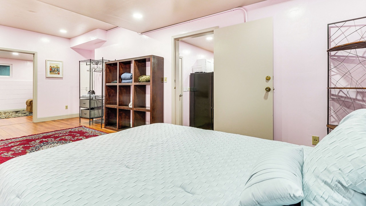 Photo of Bedroom in Castro Valley