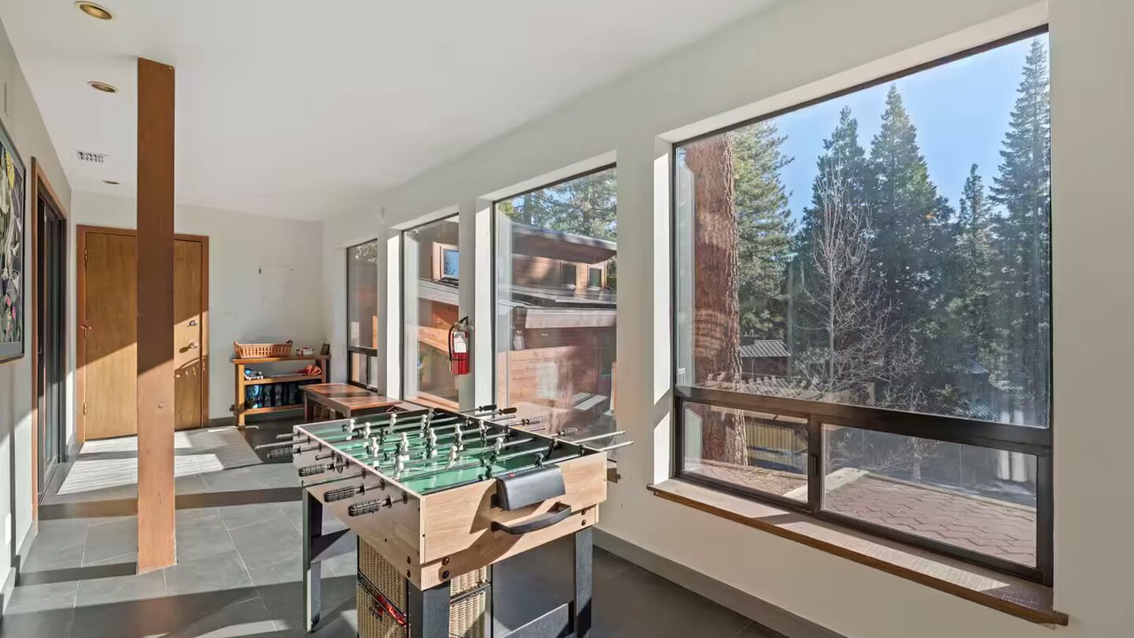 Photo of Bedroom in Dollar Point