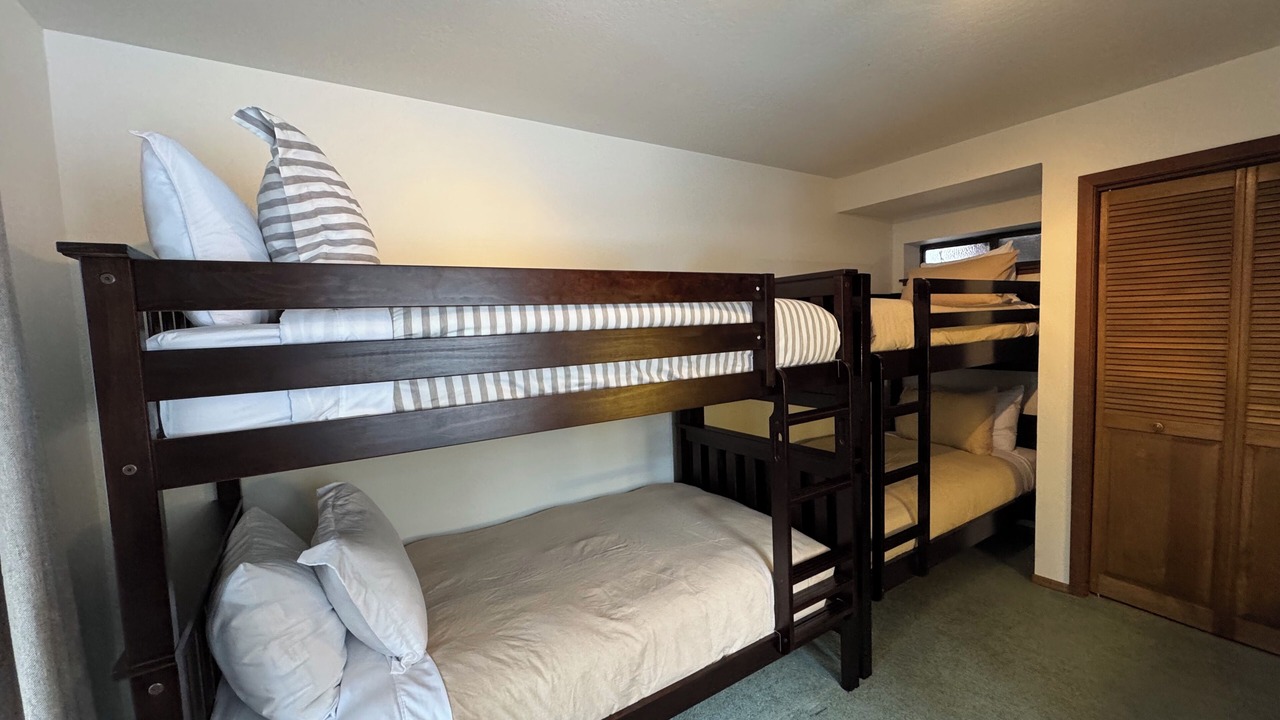 Photo of Bedroom in Dollar Point