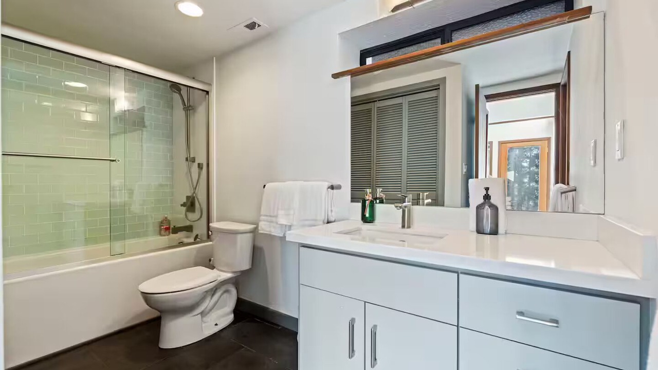 Photo of Bathroom in Dollar Point