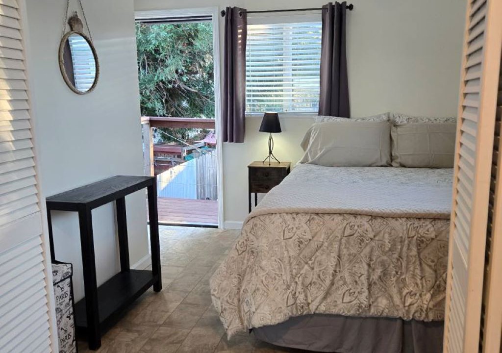 Photo of Bedroom in Crockett