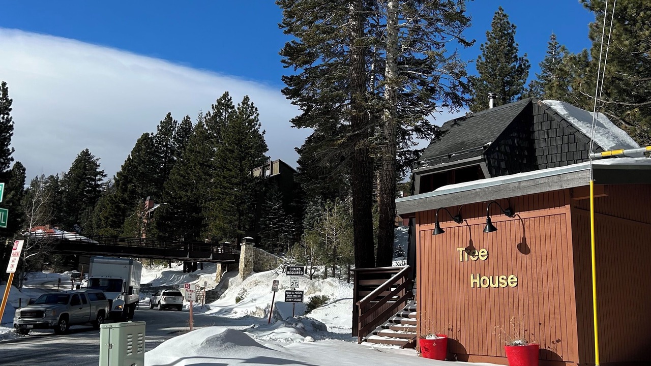 Photo of Outdoor in Mammoth Lakes