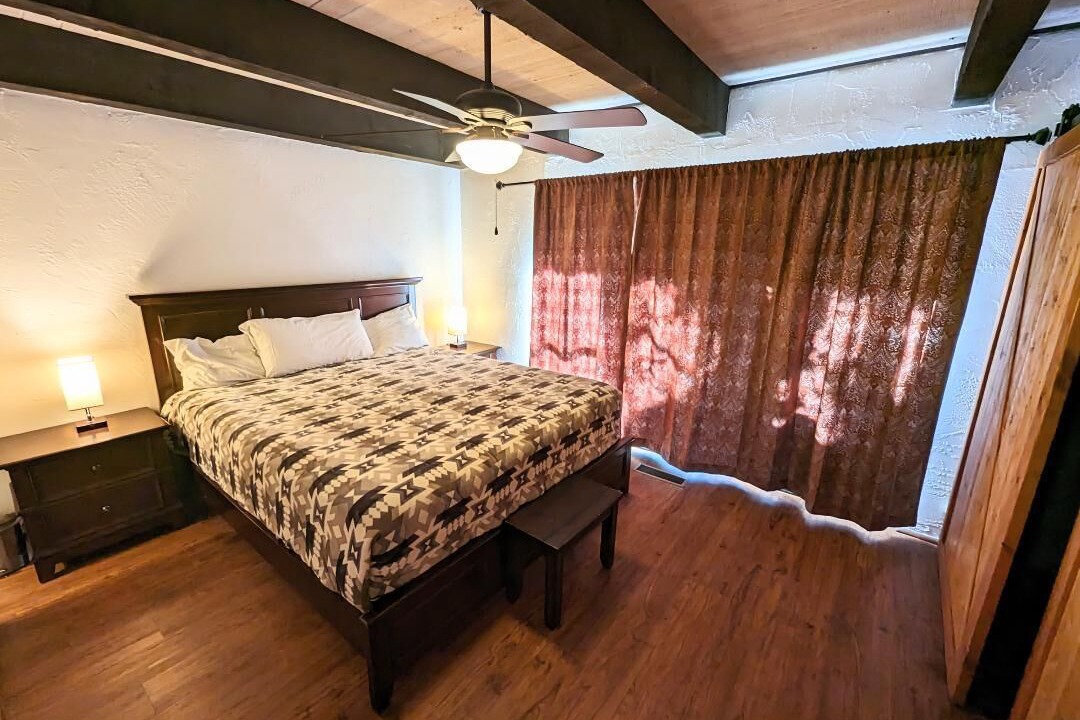 Photo of Bedroom in Big Bear Lake
