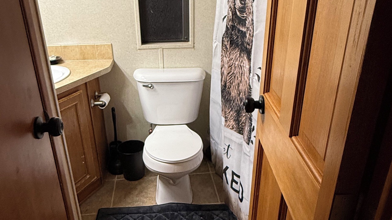 Photo of Bathroom in Tahoe Valley
