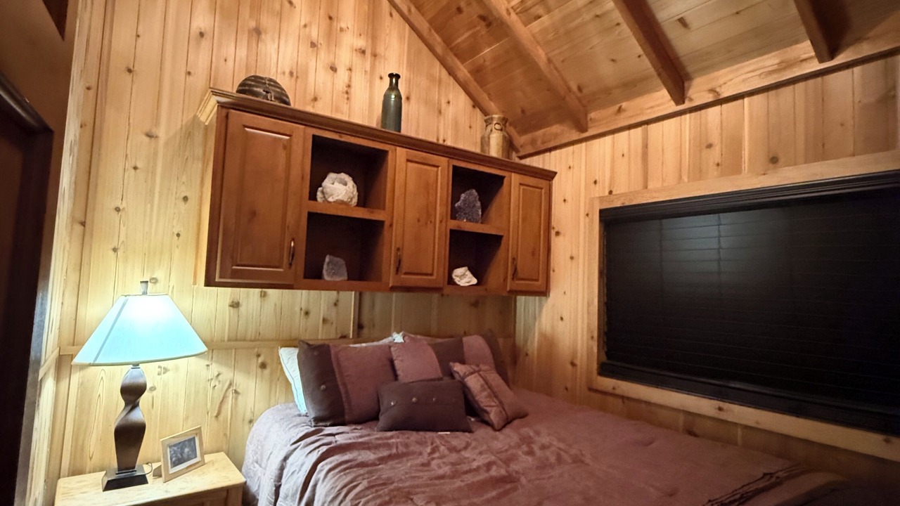 Photo of Bedroom in Tahoe Valley