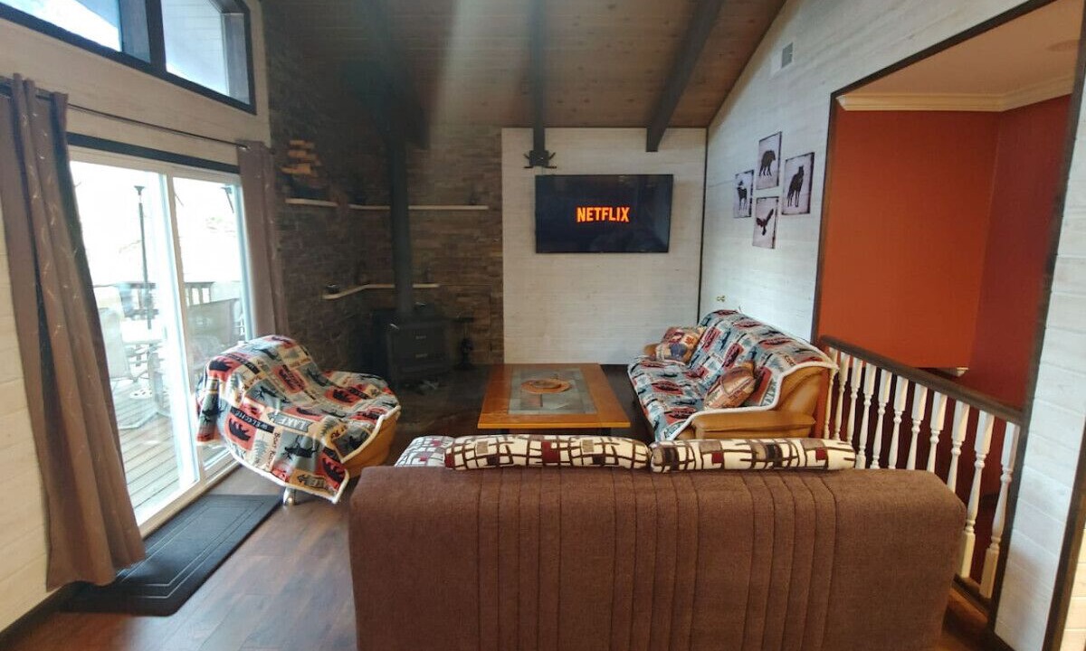 Photo of Livingroom in Groveland