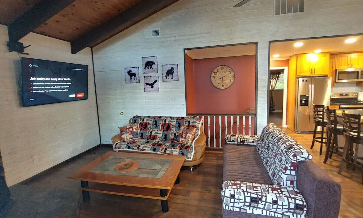 Photo of Livingroom in Groveland