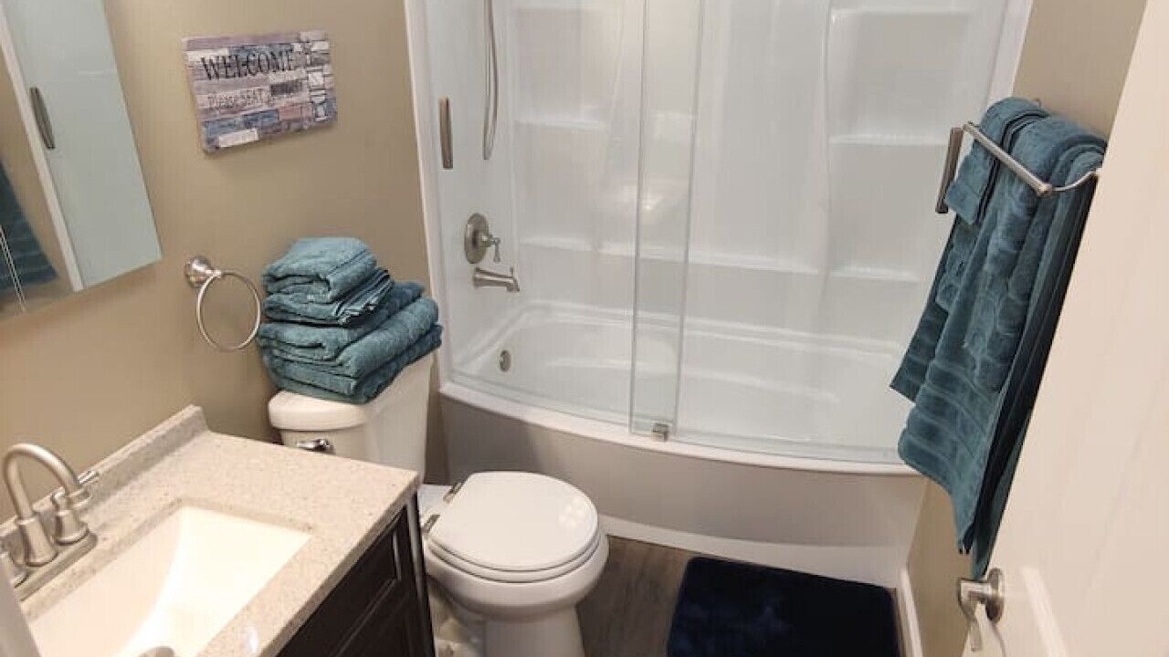 Photo of Bathroom in Groveland