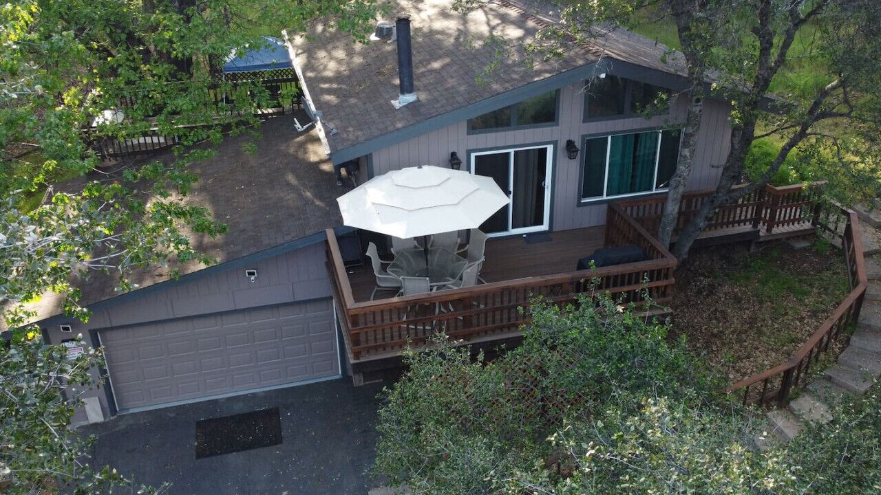 Photo of Outdoor in Groveland