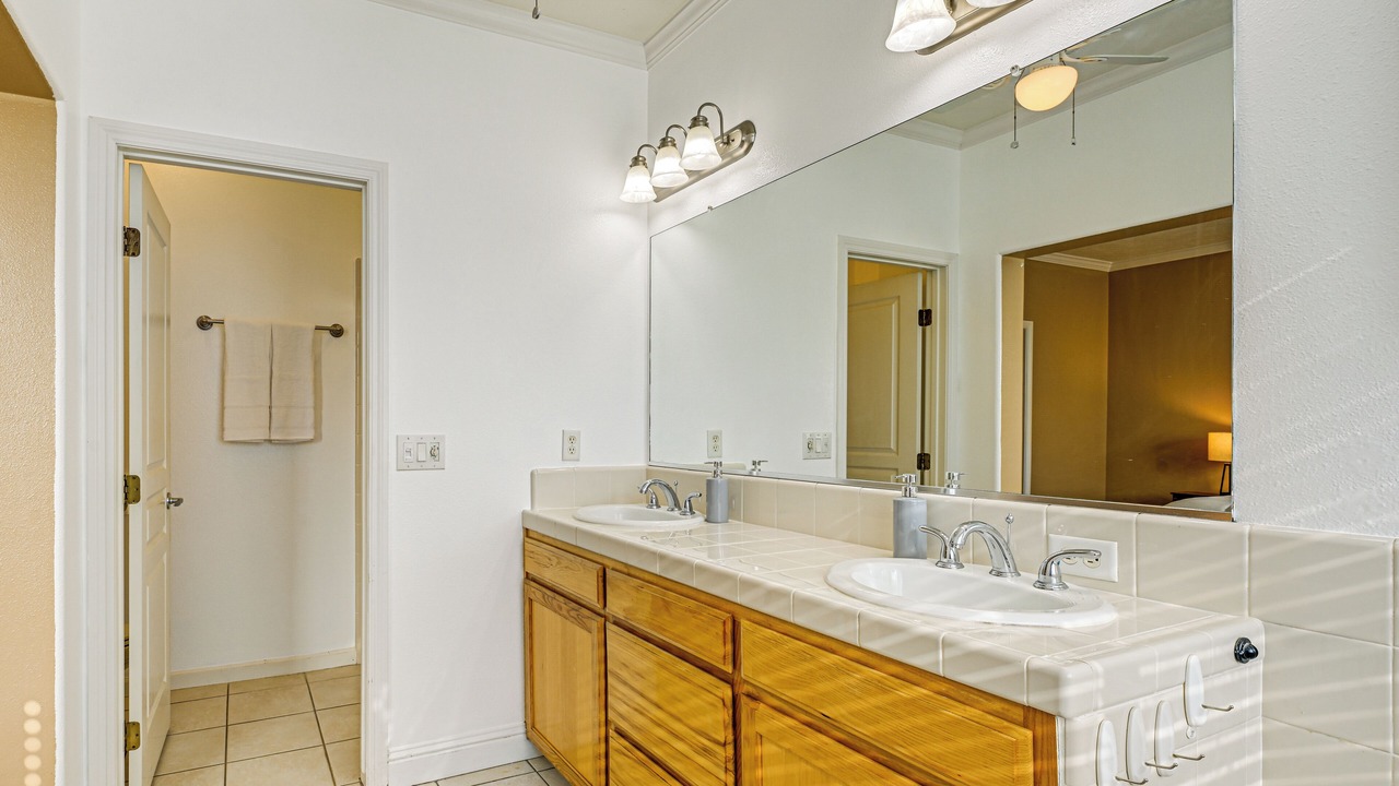 Photo of Bathroom in Reedley