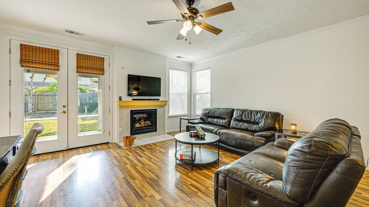 Photo of Livingroom in Reedley