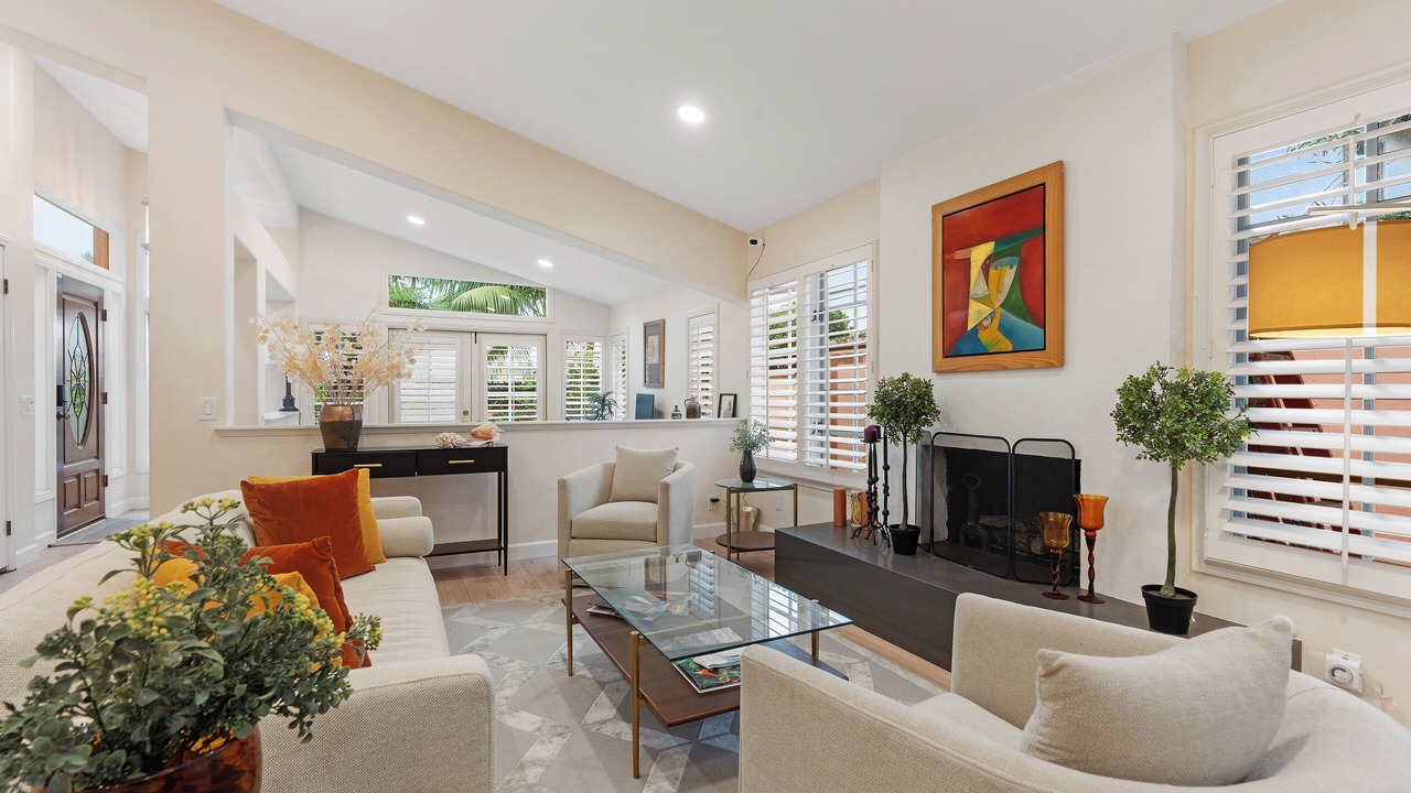 Photo of Livingroom in Huntington Beach