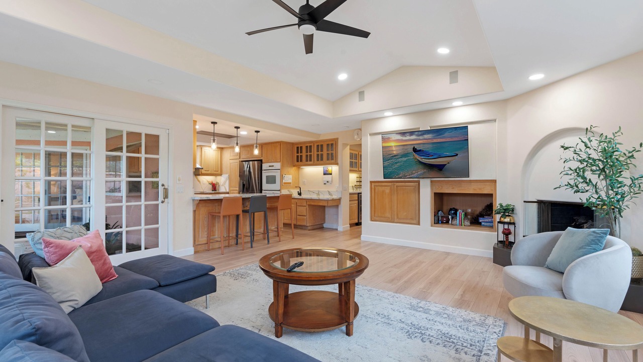 Photo of Livingroom in Huntington Beach