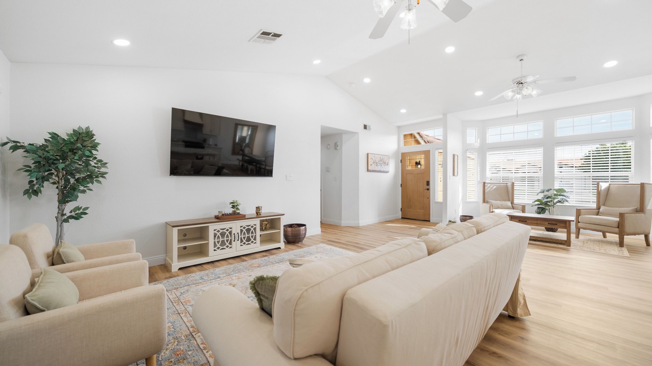 Photo of Livingroom in Greenacres