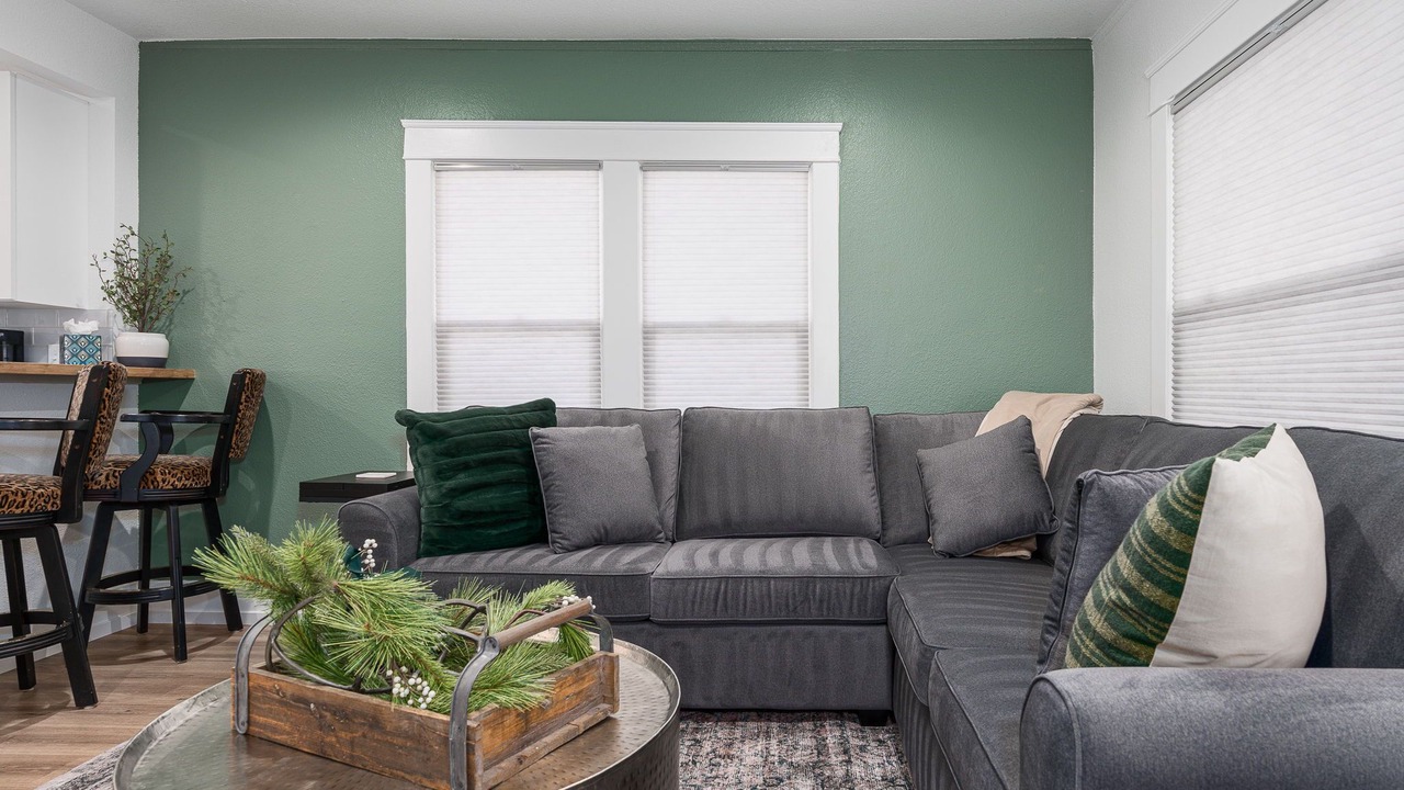Photo of Livingroom in Midtown