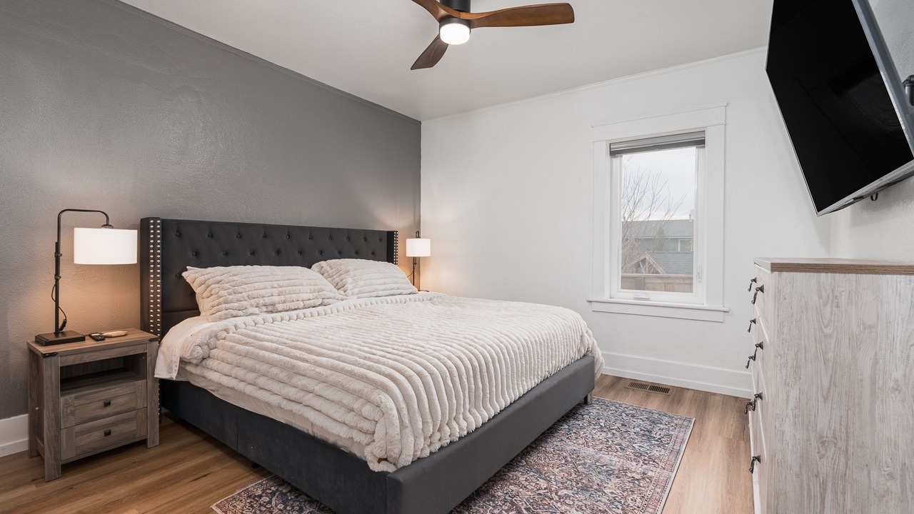 Photo of Bedroom in Midtown