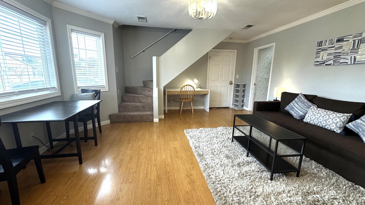 Photo of Livingroom in Fremont