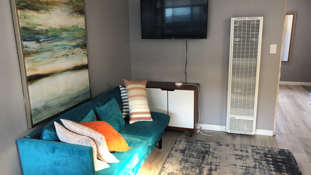 Photo of Livingroom in Belmont