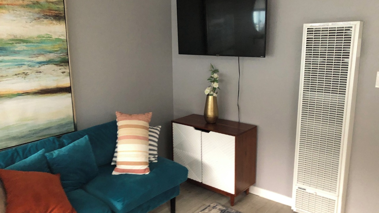 Photo of Livingroom in Belmont