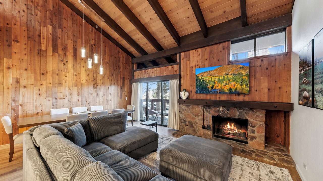 Photo of Livingroom in South Lake Tahoe