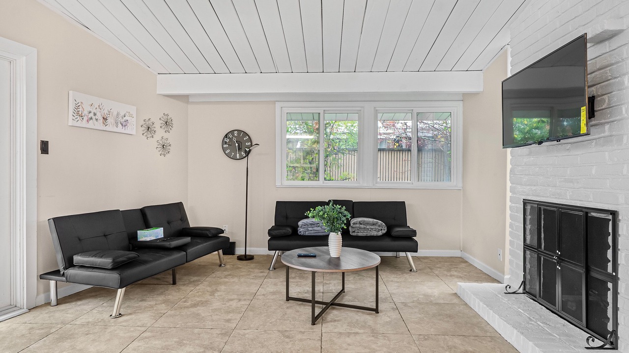 Photo of Livingroom in Palo Alto