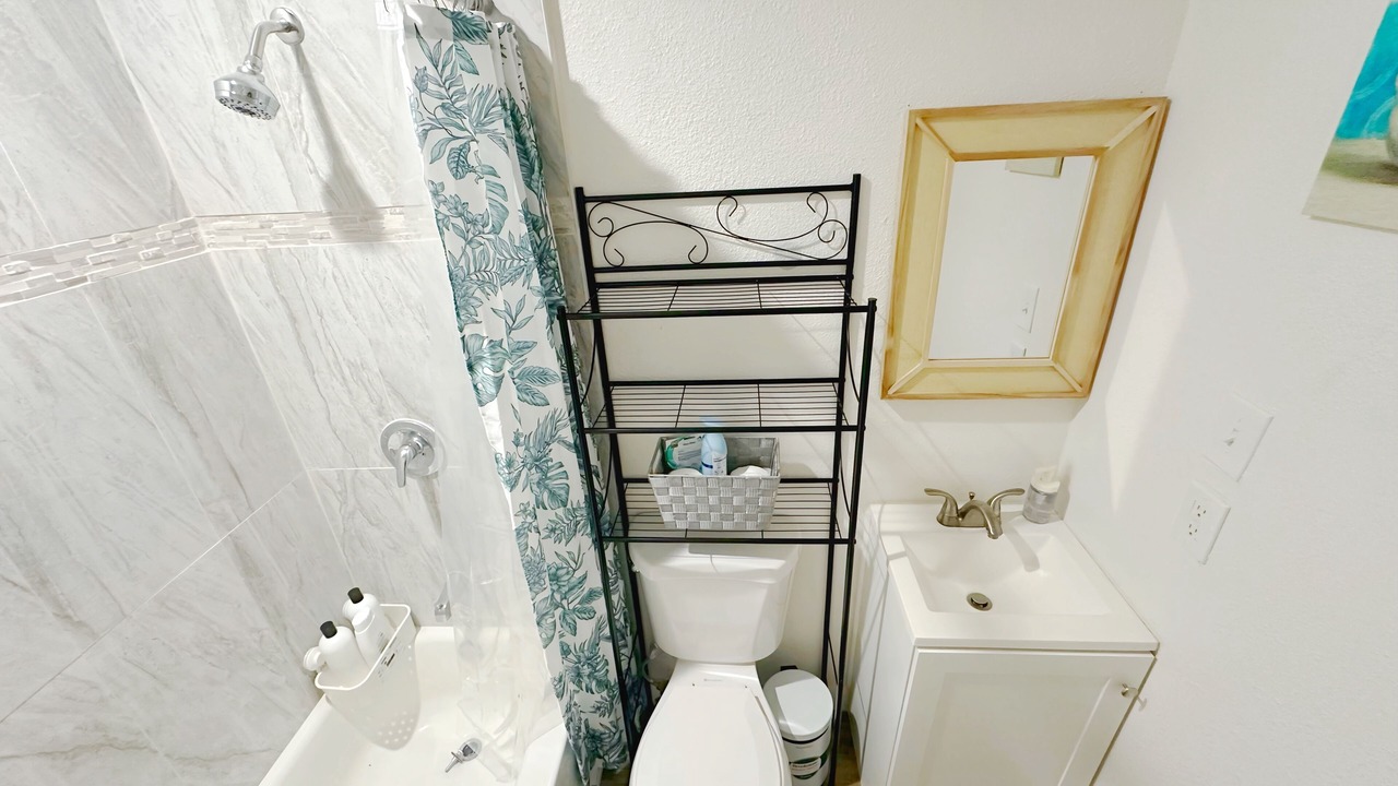 Photo of Bathroom in Woodlake