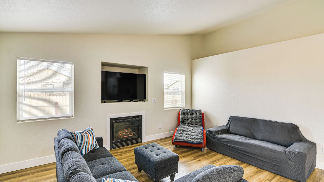 Photo of Livingroom in Fernley