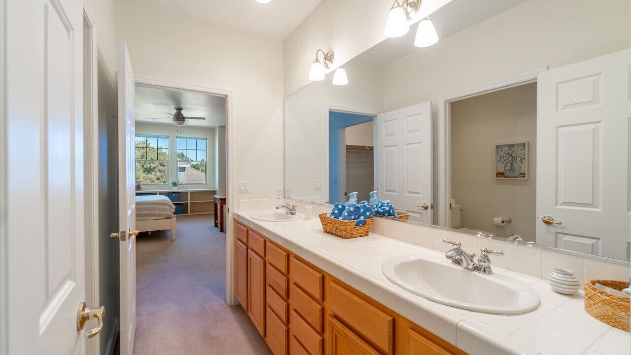 Photo of Bathroom in Sparks