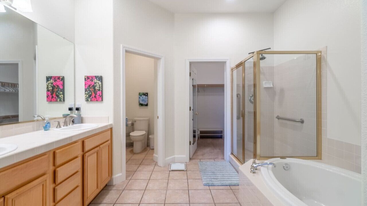 Photo of Bathroom in Sparks