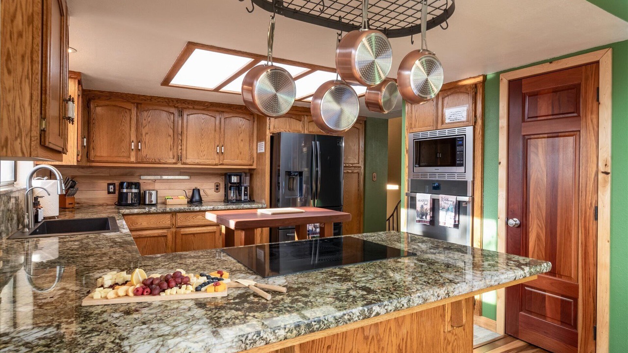 Photo of Kitchen in Yosemite Forks