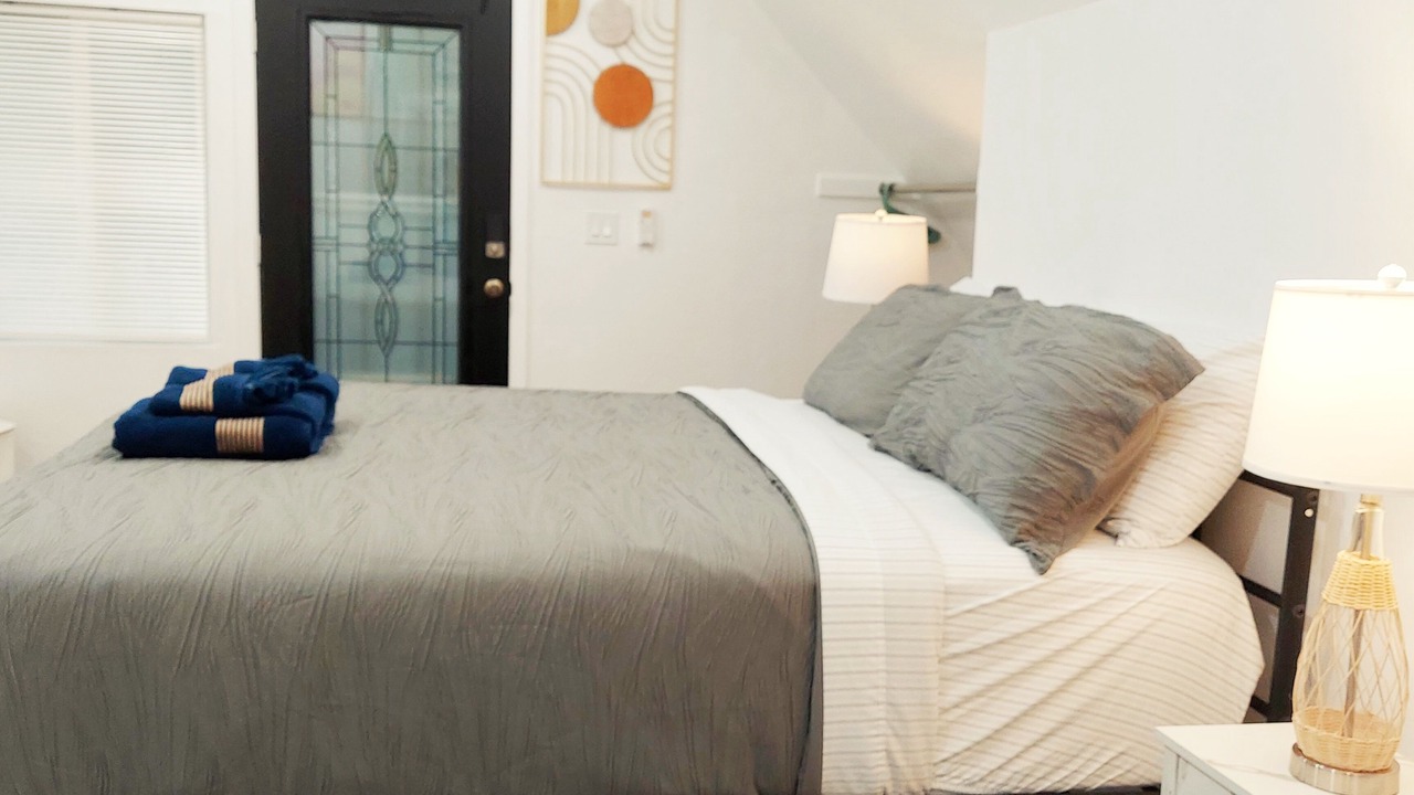 Photo of Bedroom in Springville