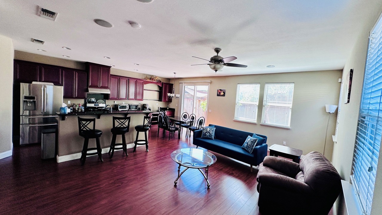 Photo of Livingroom in Castro Valley
