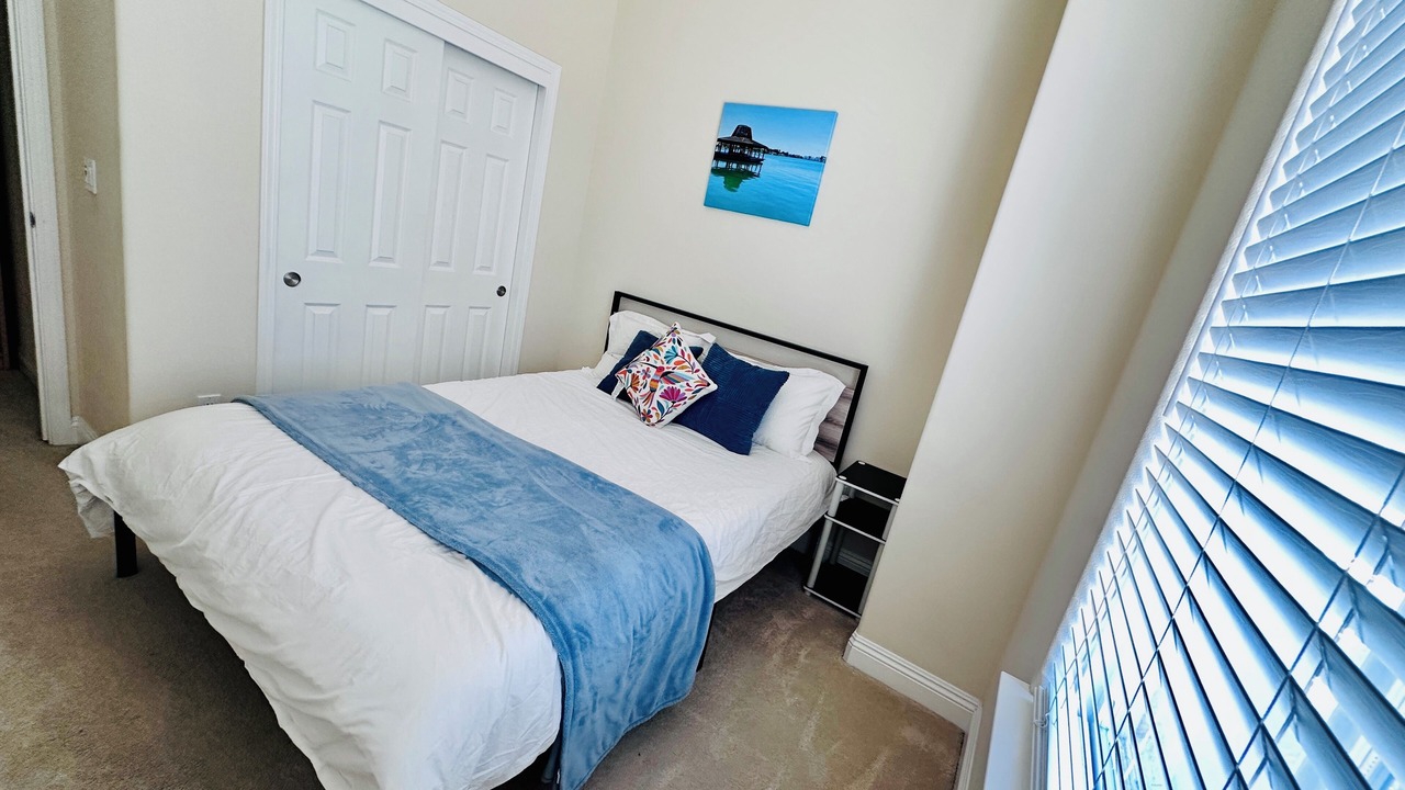 Photo of Bedroom in Castro Valley