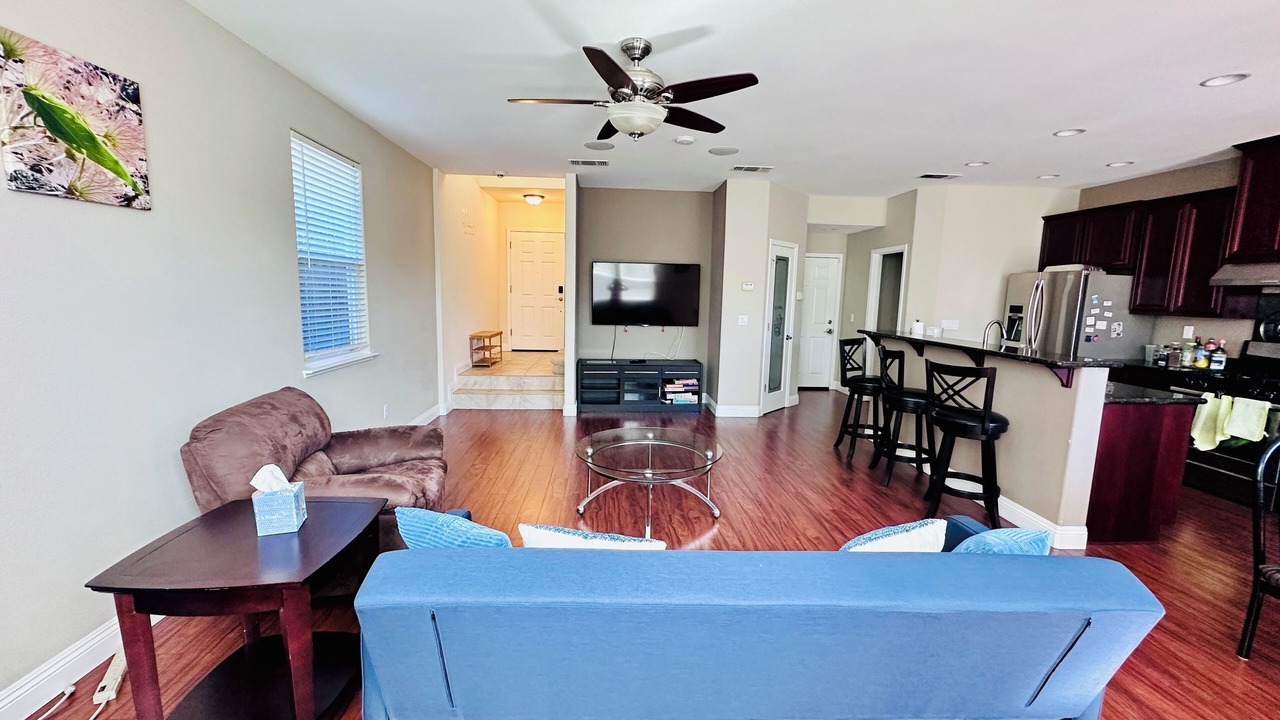 Photo of Livingroom in Castro Valley