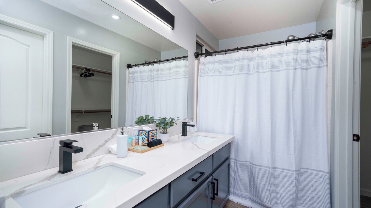 Photo of Bathroom in Greenacres