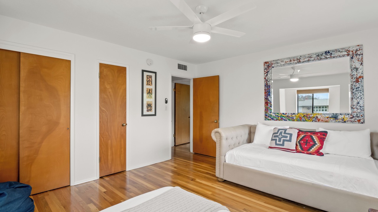 Photo of Bedroom in Raisin