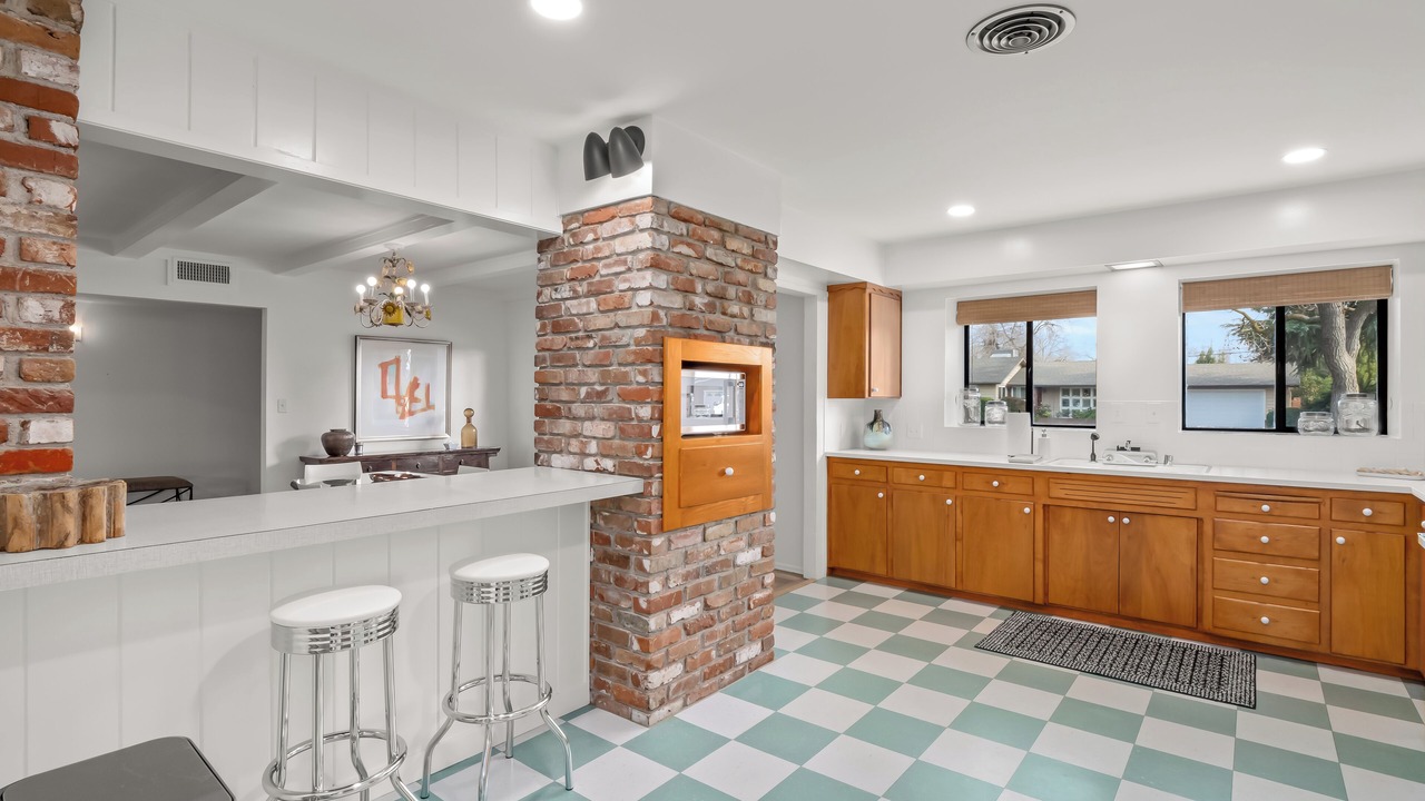 Photo of Kitchen in Raisin