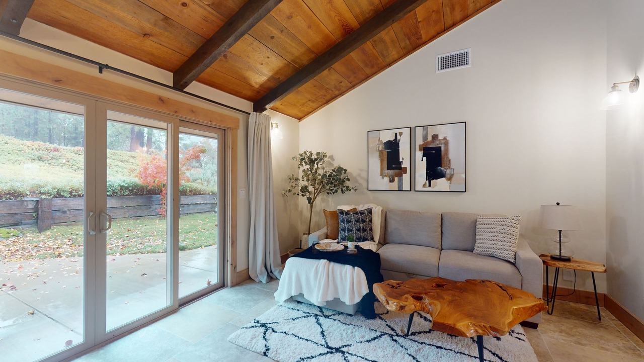 Photo of Livingroom in North Fork