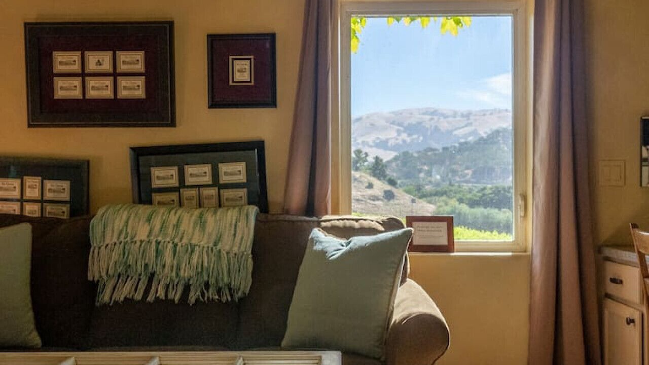 Photo of Livingroom in Salinas