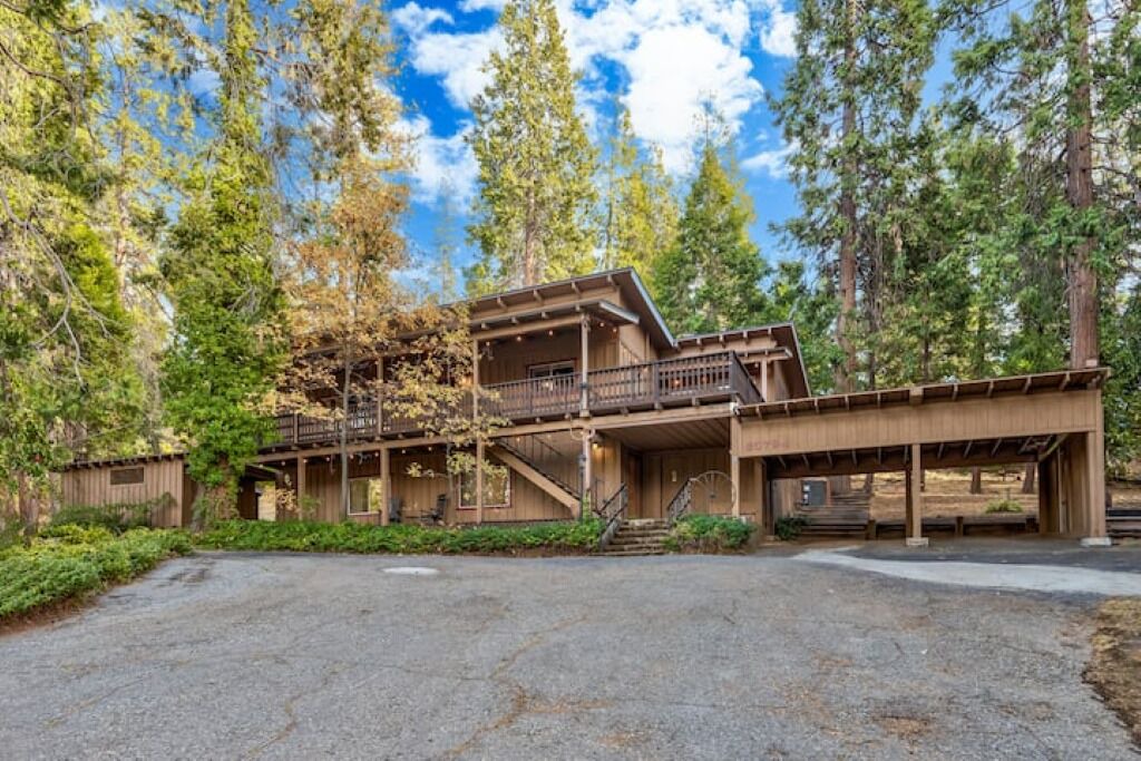 Photo of Outdoor in Oakhurst