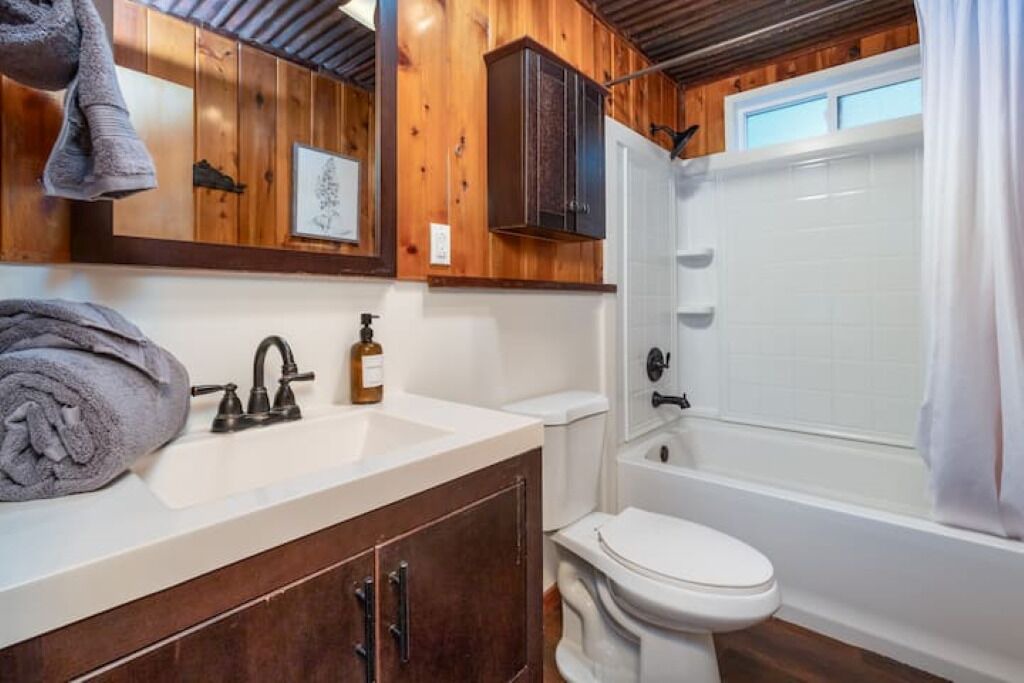 Photo of Bathroom in Oakhurst