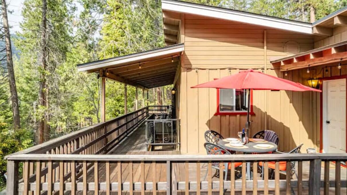 Photo of Outdoor in Oakhurst