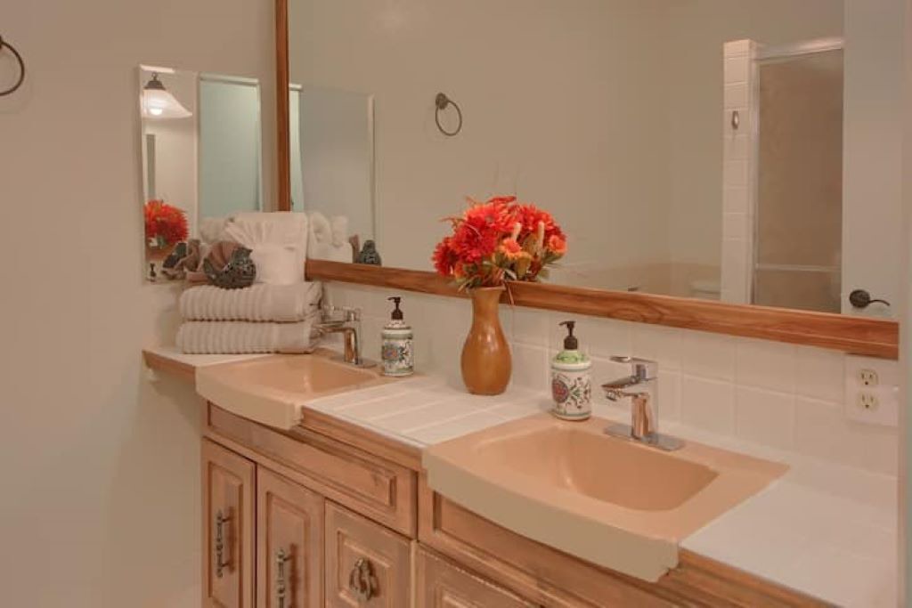 Photo of Bathroom in Mariposa