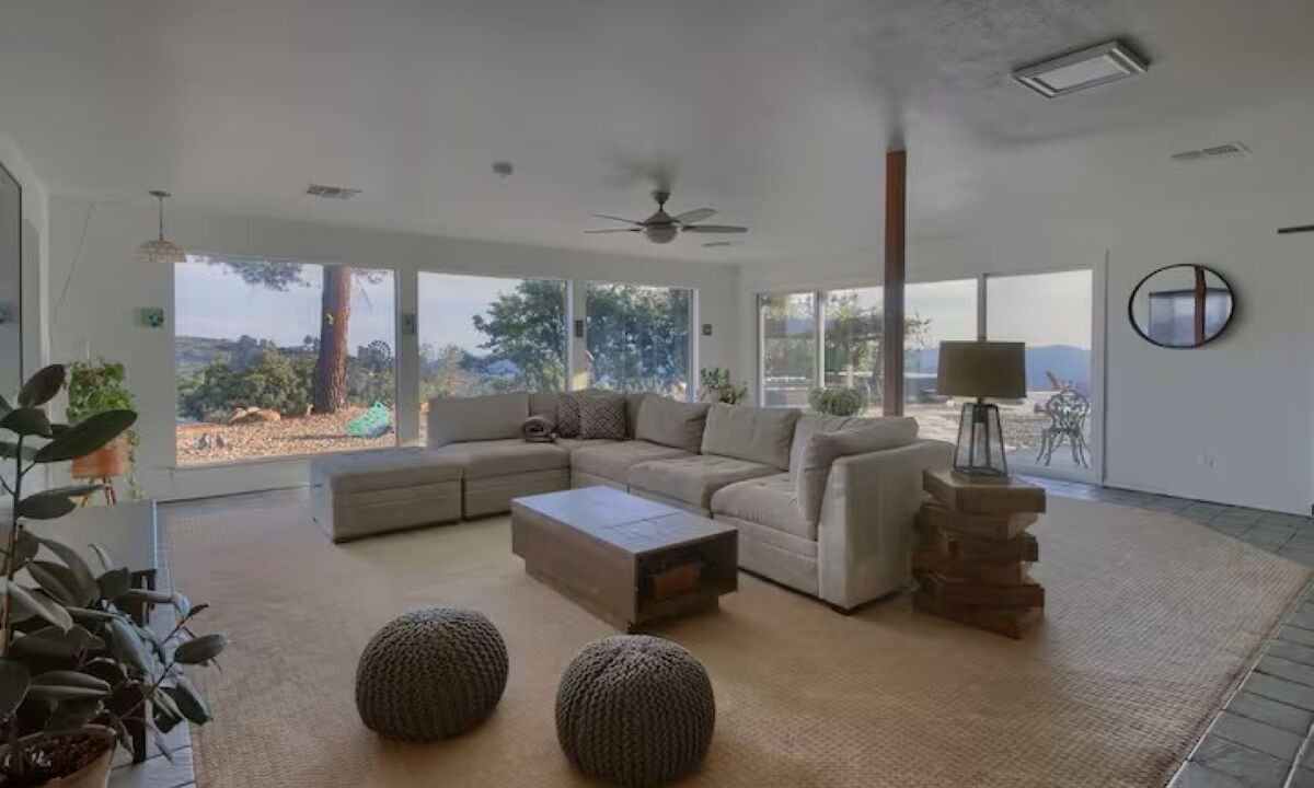 Photo of Livingroom in Mariposa
