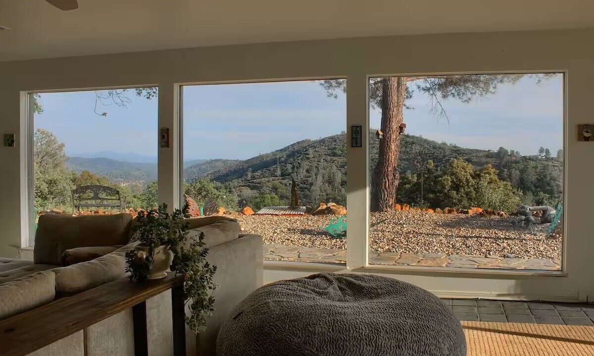 Photo of Others in Mariposa