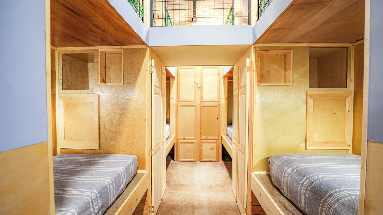 Photo of Bedroom in Presidio Neighborhood