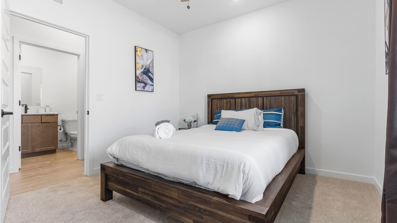 Photo of Bedroom in Pumpkin Center