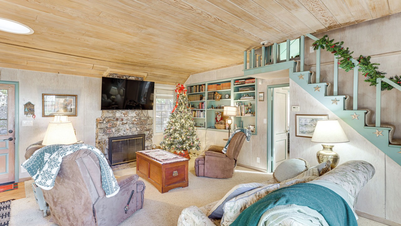 Photo of Bedroom in Twain Harte